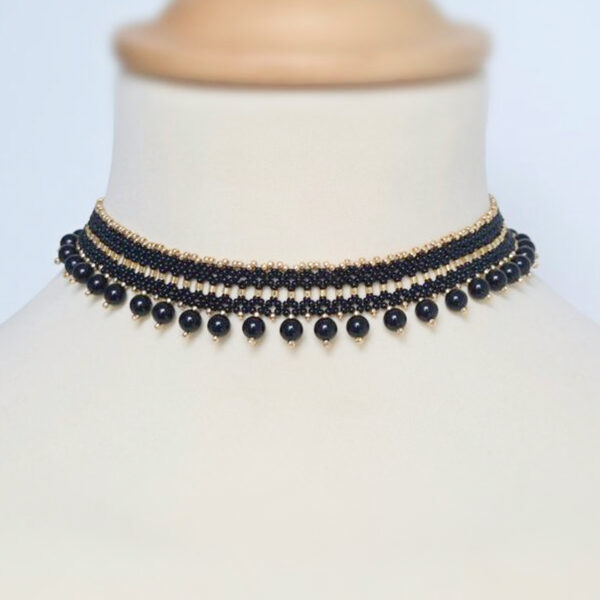 Collier ras-du-cou en Onyx naturel – Fait main, perles 6 mm, finitions dorées 18K