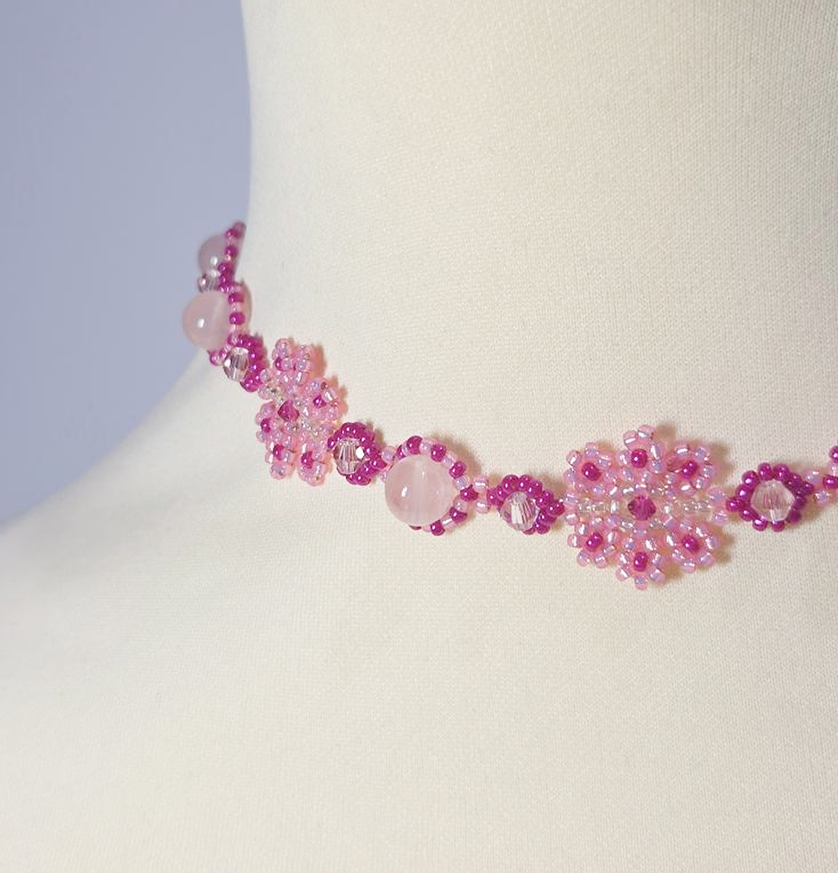 choker artisanal en quartz rose