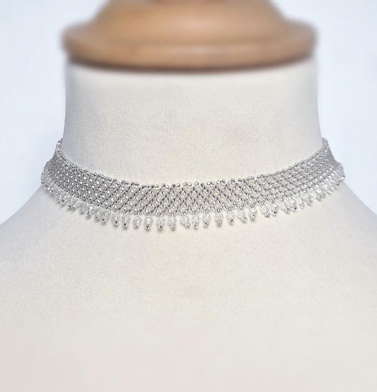 Collier Sparkle fait main avec perles Miyuki argentées et cristaux de verre transparents facettés