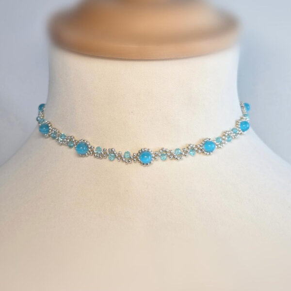 Choker œil de chat bleu azur et perles Miyuki argentées fait main